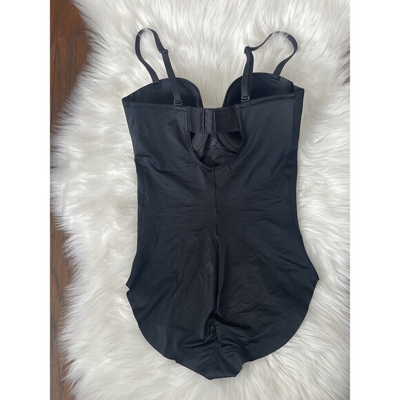 NWOT Spanx 10205R Under Wire Bodysuit with snaps Black Size L (E-10) - Picture 11 of 11